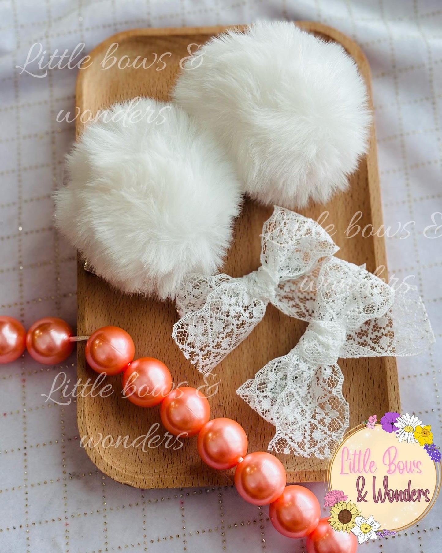 Lace piggies
