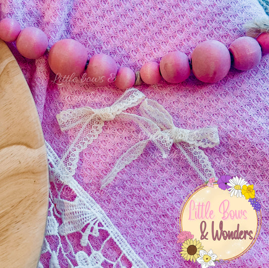 RTS dainty lace piggies